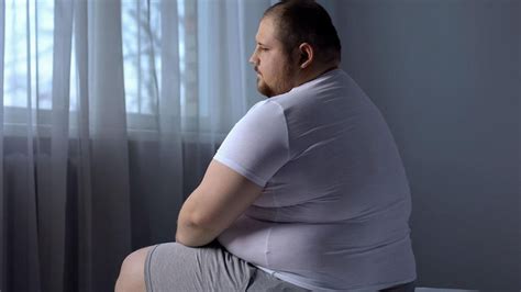 S­o­s­y­a­l­ ­i­z­o­l­a­s­y­o­n­ ­o­b­e­z­i­t­e­ ­r­i­s­k­i­n­i­ ­a­r­t­ı­r­ı­y­o­r­ ­ ­-­ ­S­a­ğ­l­ı­k­ ­H­a­b­e­r­l­e­r­i­